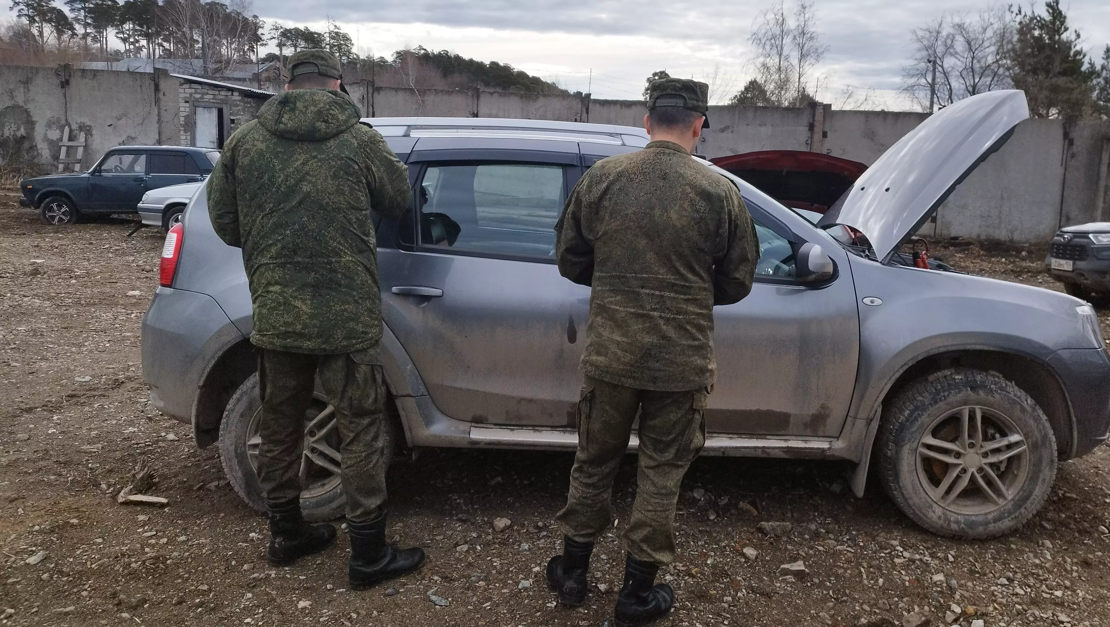 Авто, табак, одежда. В России стали активнее пепеправлять конфискат на Донбасс