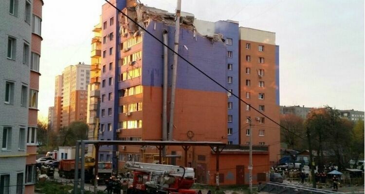 Взрыв газа в жилом доме в Рязани: погибли три человека, пострадали 15
