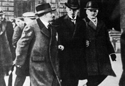 Владимир Ленин, Туре Нерман и Карл Линдхаген, Стокгольм 1917г. 