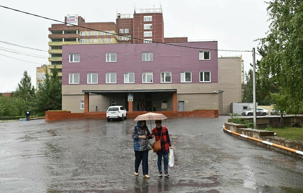 Главврач омской больницы признал Навального нетранспортабельным