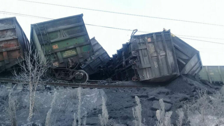 Крушение грузового поезда под Иркутском парализовало Транссиб