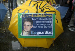 Власти США предъявили Эдварду Сноудену обвинения в шпионаже