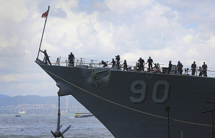 Российский корабль сопроводил американский эсминец от границ РФ в Японском море