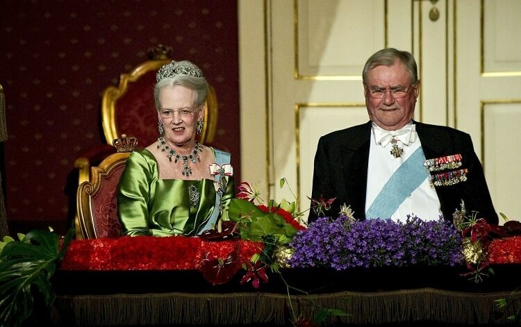 Датский принц ушел на пенсию и стал «газетным королем»
