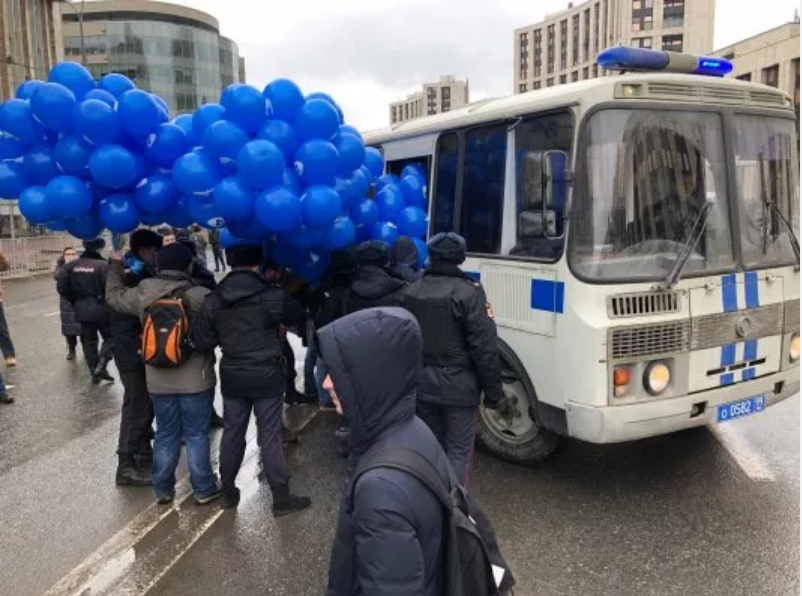 В Москве задержали 15 участников митинга на проспекте Сахарова