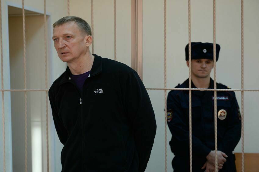 Экс-глава кемеровского СК Калинкин в суде