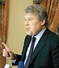 Адвокат, член Общественной палаты Анатолий Кучерена