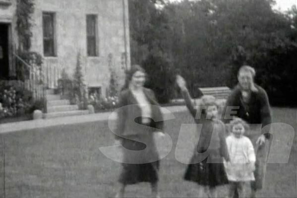 СМИ опубликовали видео с «нацистским» приветствием королевы Великобритании