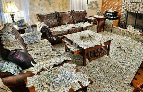 Полковнику Захарченко и его родне могут вернуть изъятые миллиарды