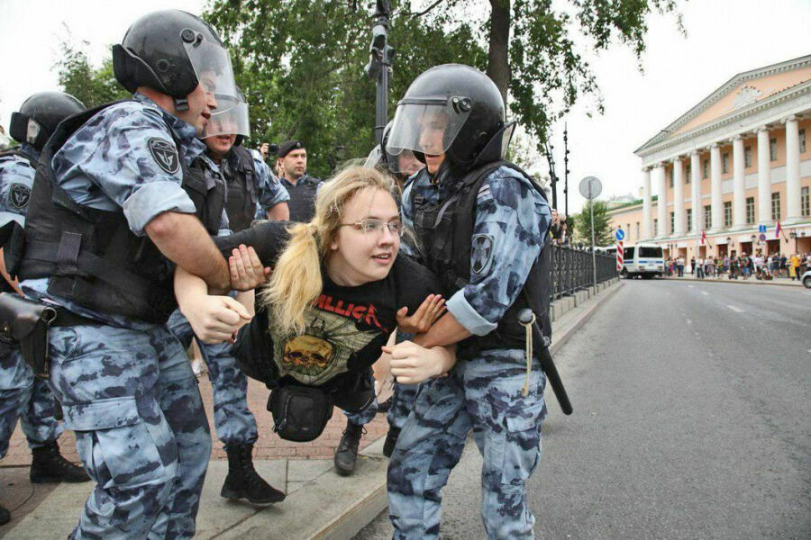 Акции протеста: в чем разница между Россией и Украиной
