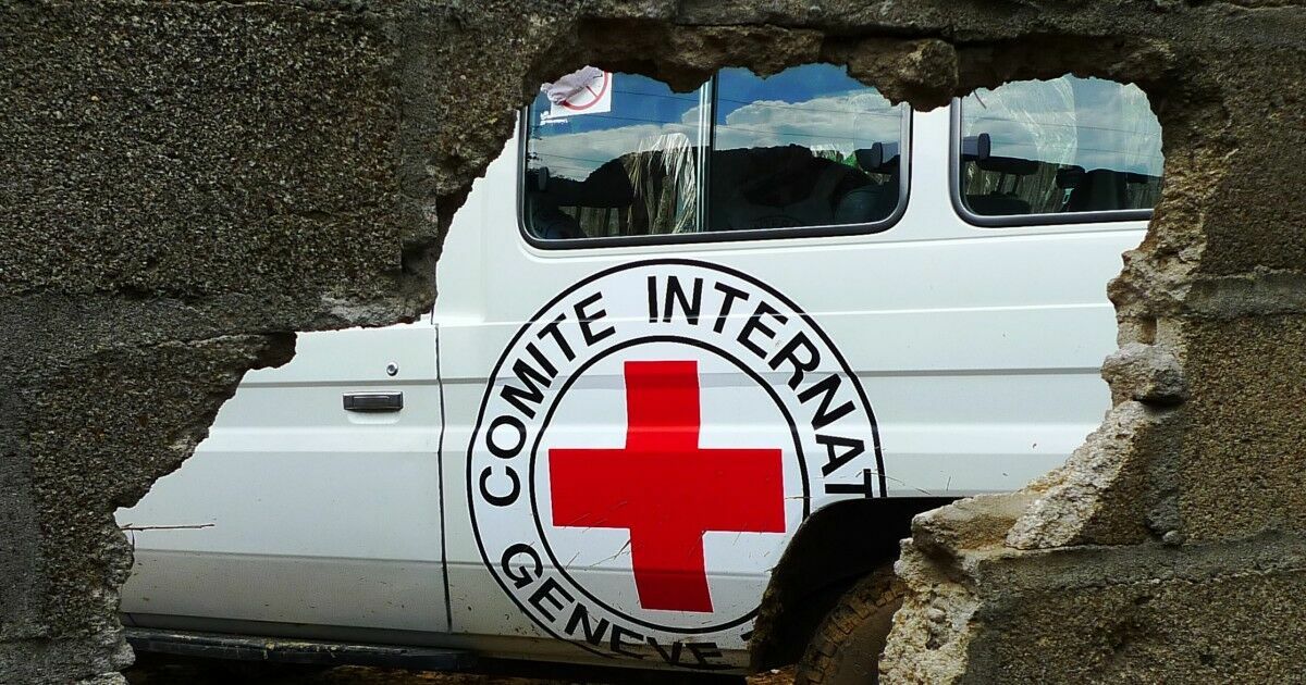 Украину покидают сотрудники Международного Красного Креста