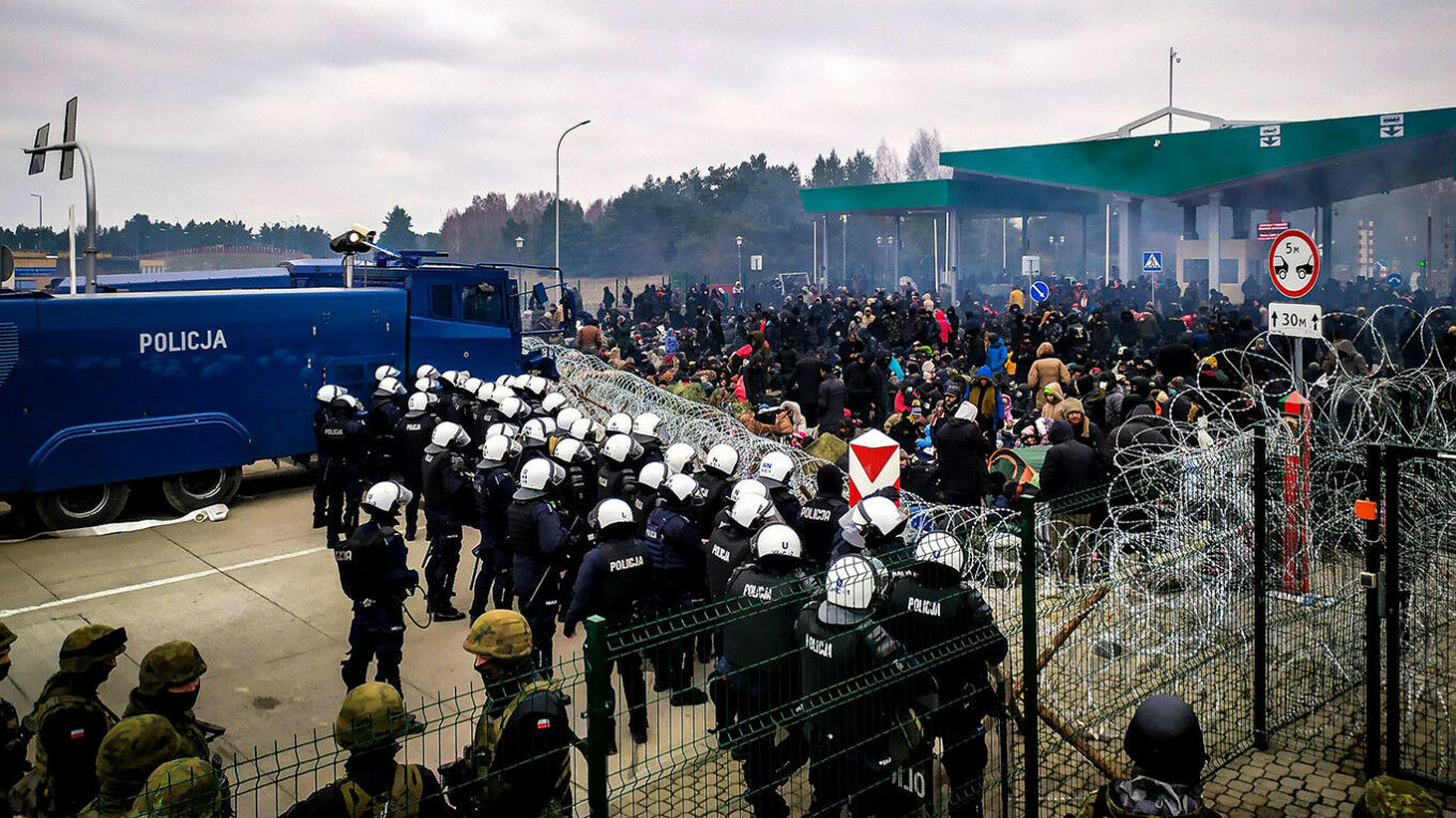 Варшава пригрозила Минску перекрыть железную дорогу в связи с ситуацией с мигрантами