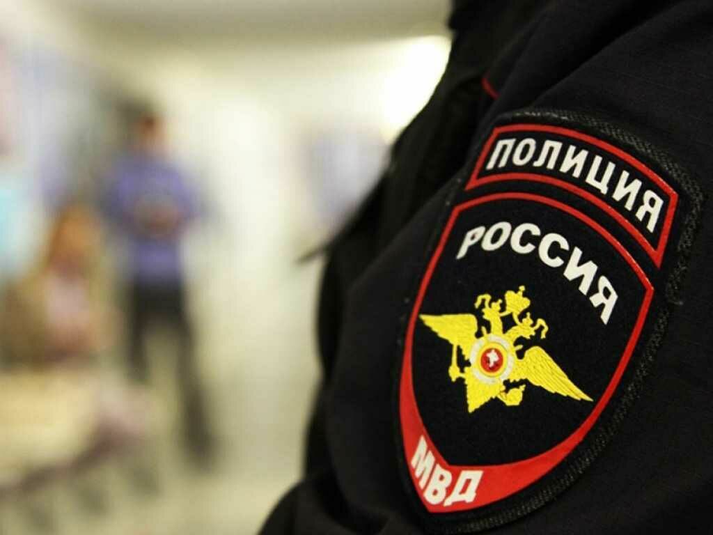 Нижегородские полицейские, вызванные успокоить буянов, влились в вечеринку