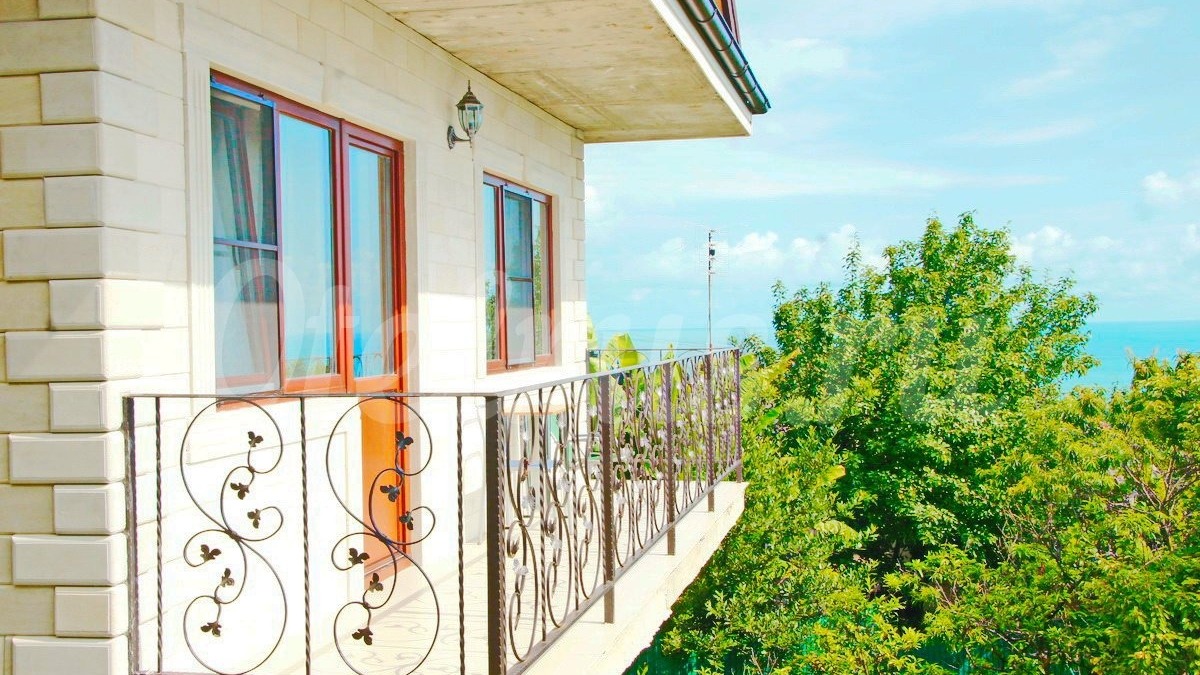 Несмотря на запрет, риелторы продают россиянам недвижимость на побережье Абхазии