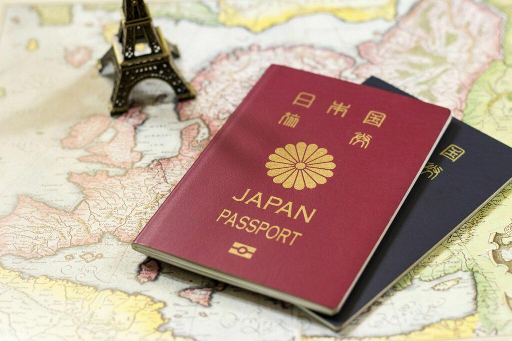 Япония и Южная Корея обогнали США по "силе паспорта"