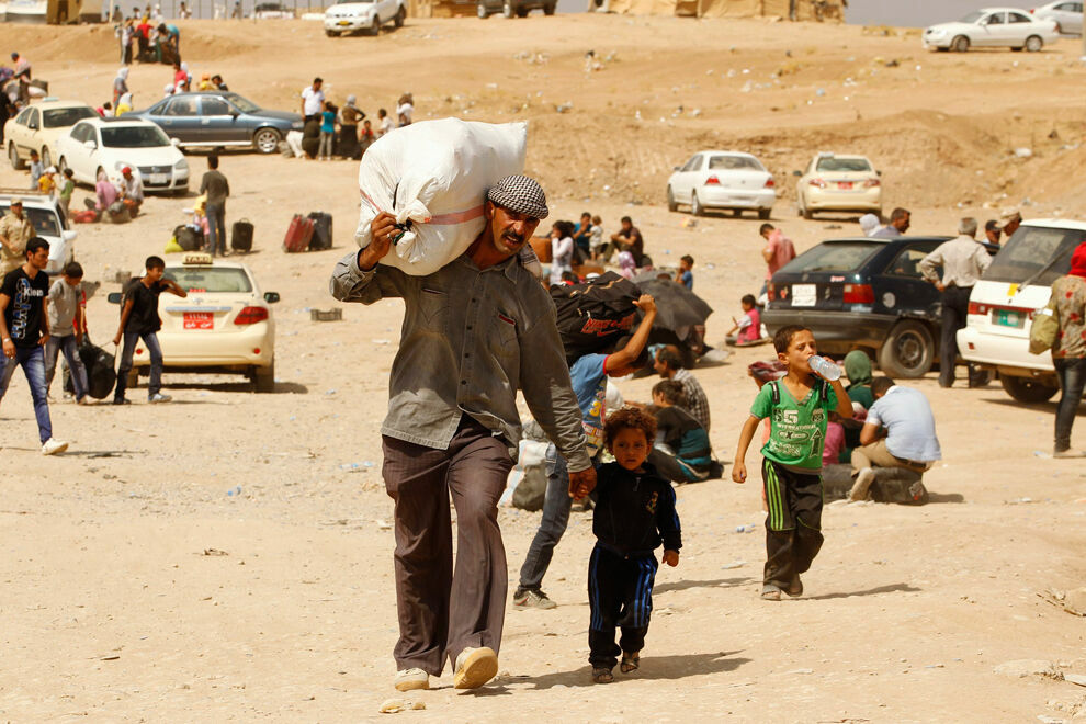 Шойгу: В Сирию могут вернуться около миллиона беженцев