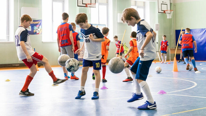 В 150 школах ввели уроки футбола