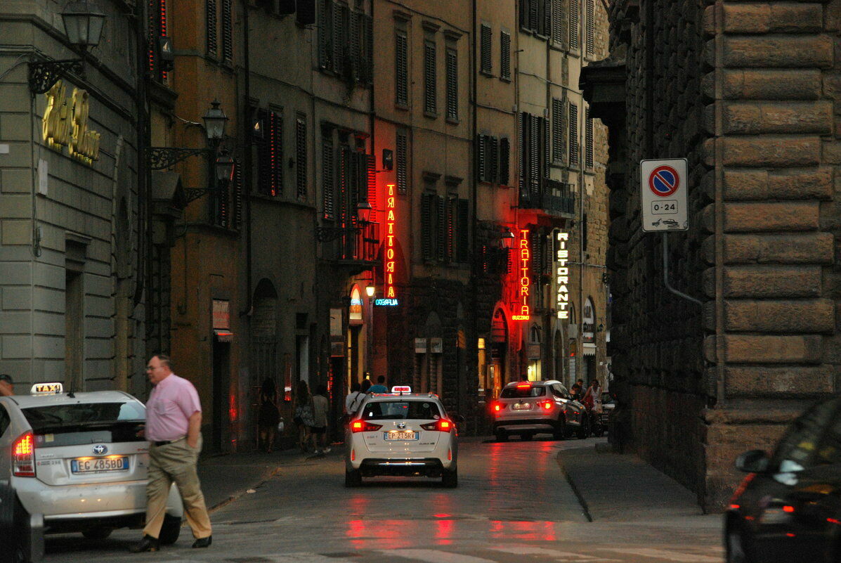 Власти Флоренции запретили гулять по городу вечером