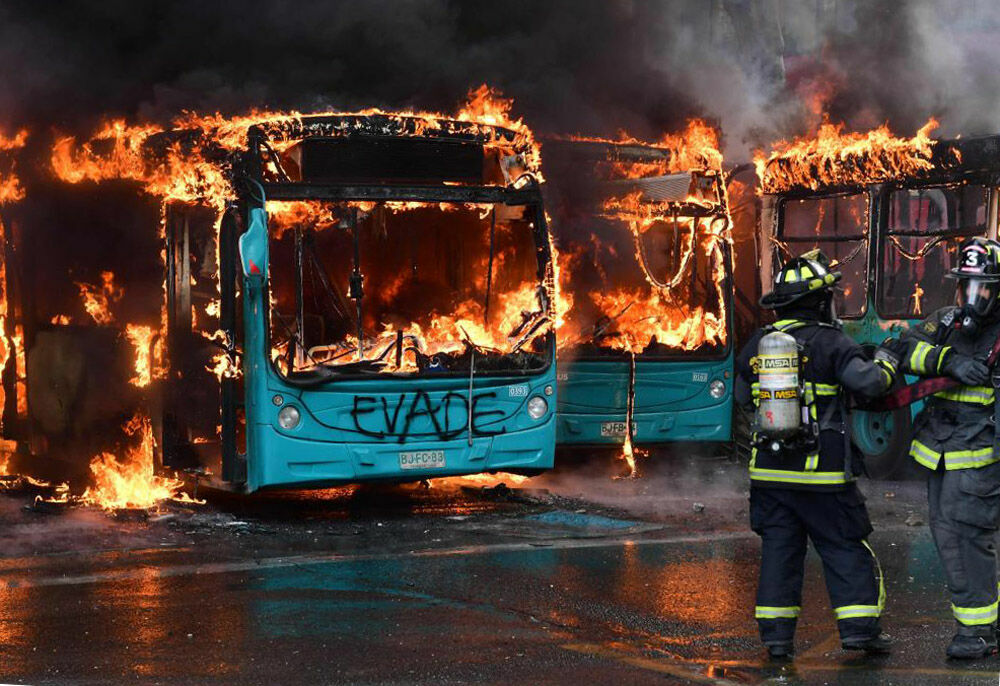 Протесты в Чили: число погибших выросло до 10 человек