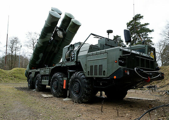 Индия решила закупить у России зенитно-ракетные системы С-400