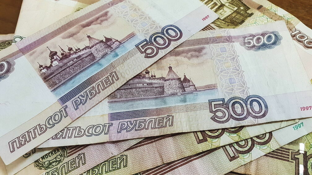 Россияне стали чаще пытаться незаконно вывезти деньги за границу