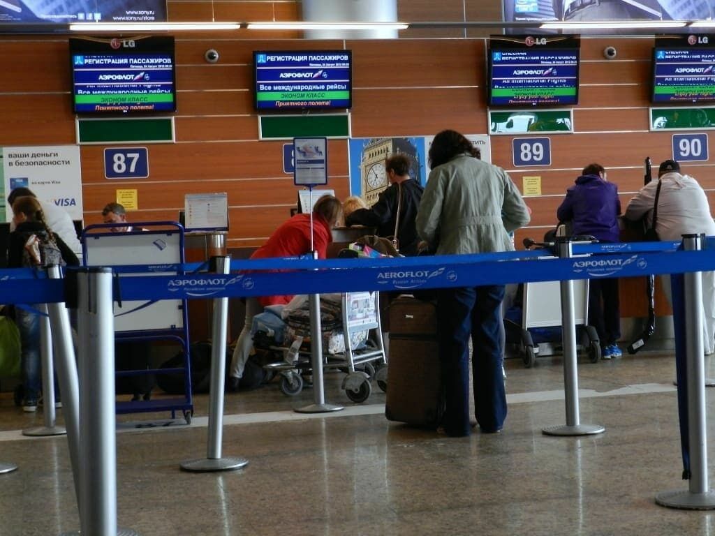 «Аэрофлот» предложил брать плату с пассажиров за регистрацию