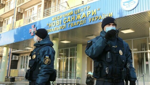 На Украине запретили передавать пищу эвакуированным из Уханя