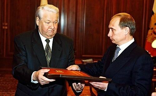 Эксперты прокомментировали двадцатилетие отставки Бориса Ельцина