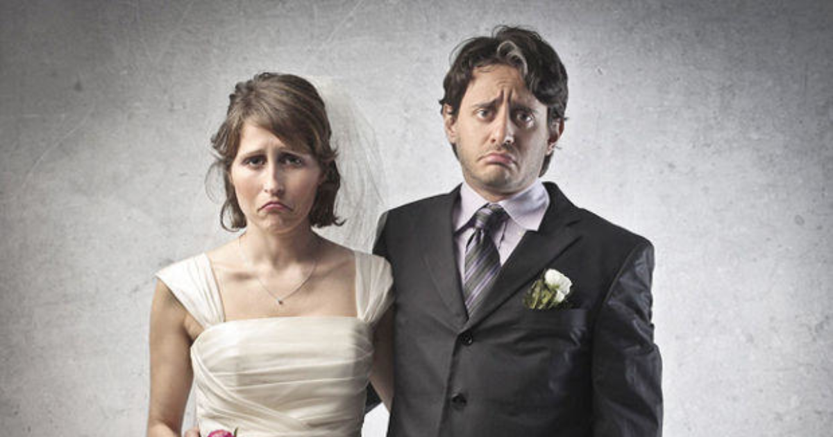 Просто яма: число браков и разводов в стране достигло минимума