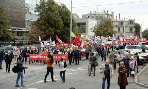 Митинг в Риге в защиту русских школ собрал 5  тысяч участников