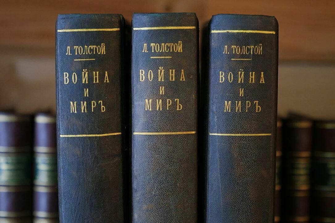 Из школьной программы на Украине уберут "Войну и мир" и другие романы русских авторов