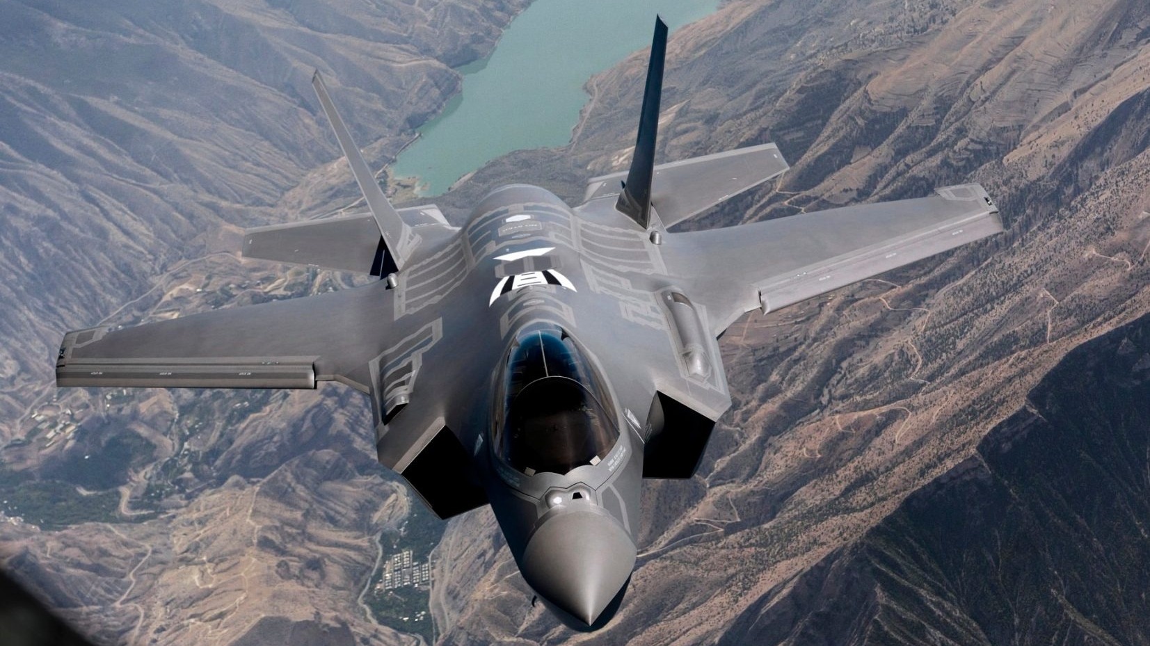 Холодная война №2: США перебрасывают в Европу носителей ядерных бомб — самолеты F-35