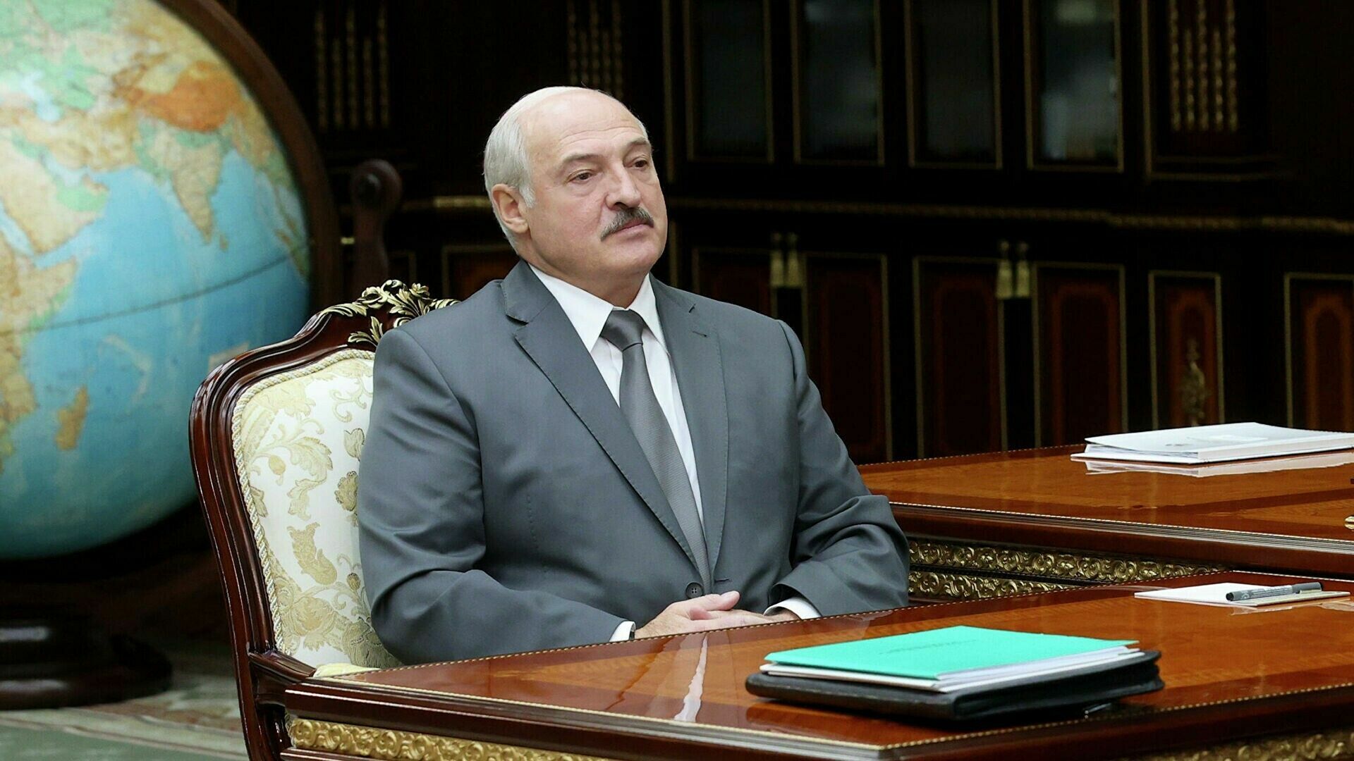 Александр Лукашенко предложил провести переговоры РФ и Украины в Минске