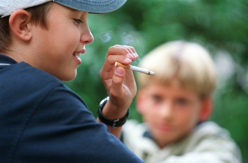 Штрафы за продажу сигарет несовершеннолетним увеличили в восемь раз