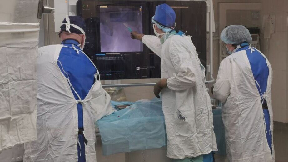 В Хабаровском крае врачи освоили уникальную технологию оперативного лечения инсультов