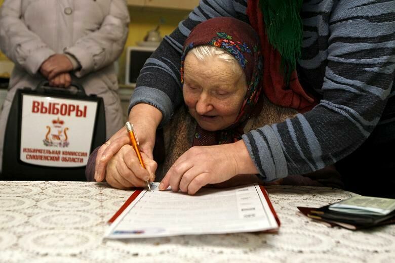 Наблюдатель на выборах: "Мне предложили 10 тыс. руб. за выход на 15 минут"