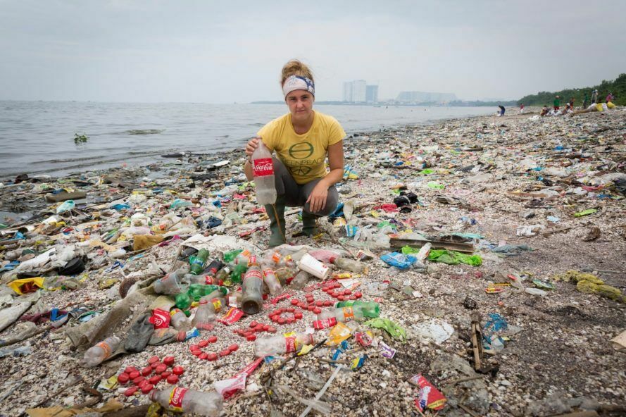 Экологи обвиняют Coca-Cola в загрязнении мирового океана