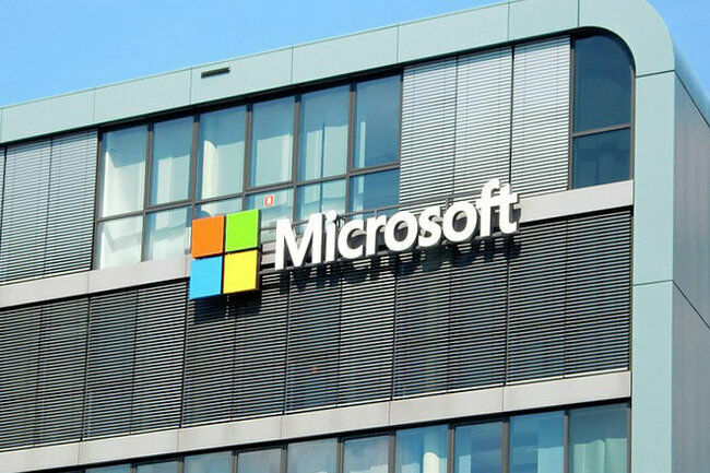 Microsoft атакуют жалующиеся на домогательства сотрудницы