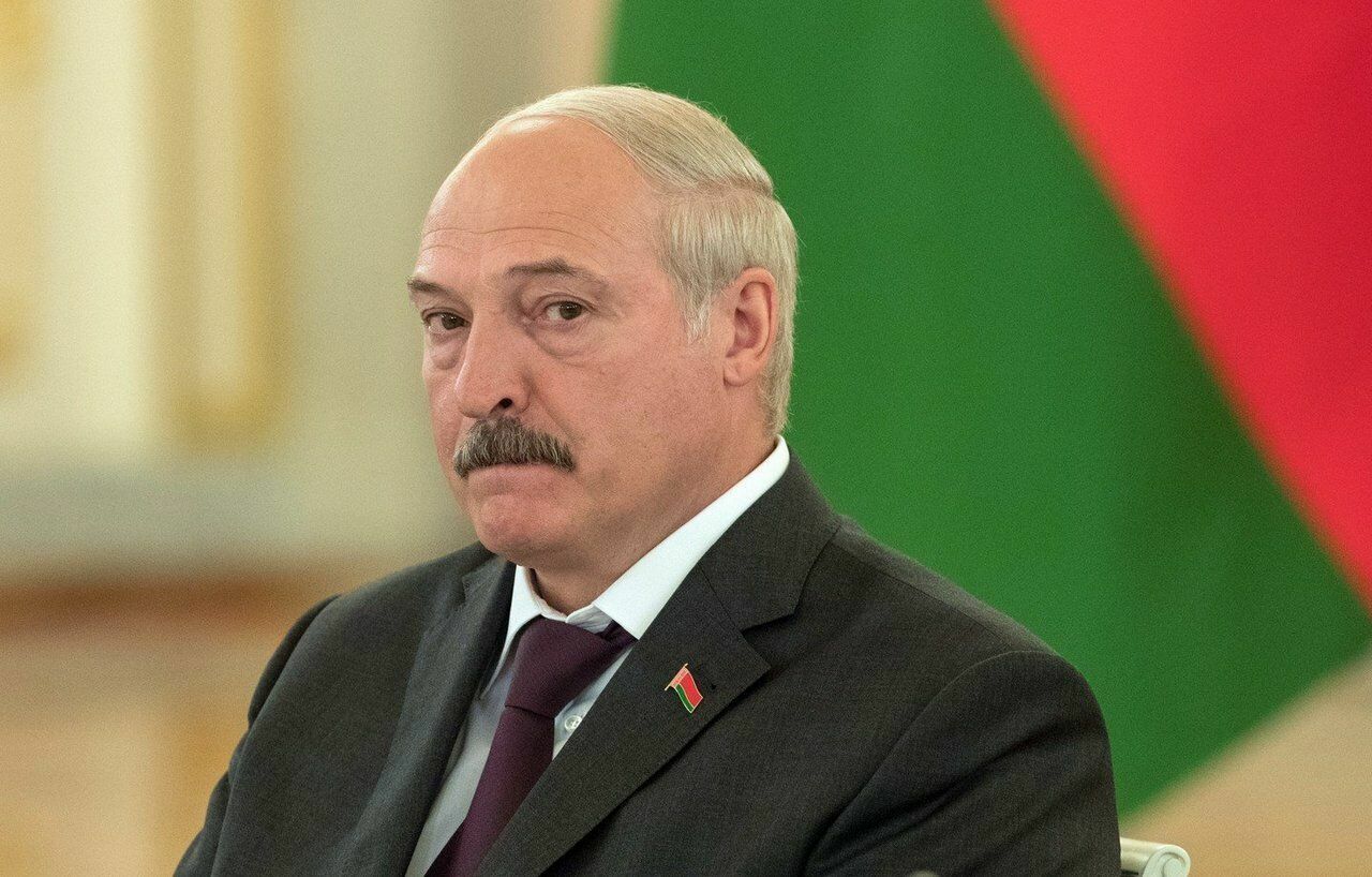 Запад или Россия: кто сливает компромат на Александра Лукашенко?