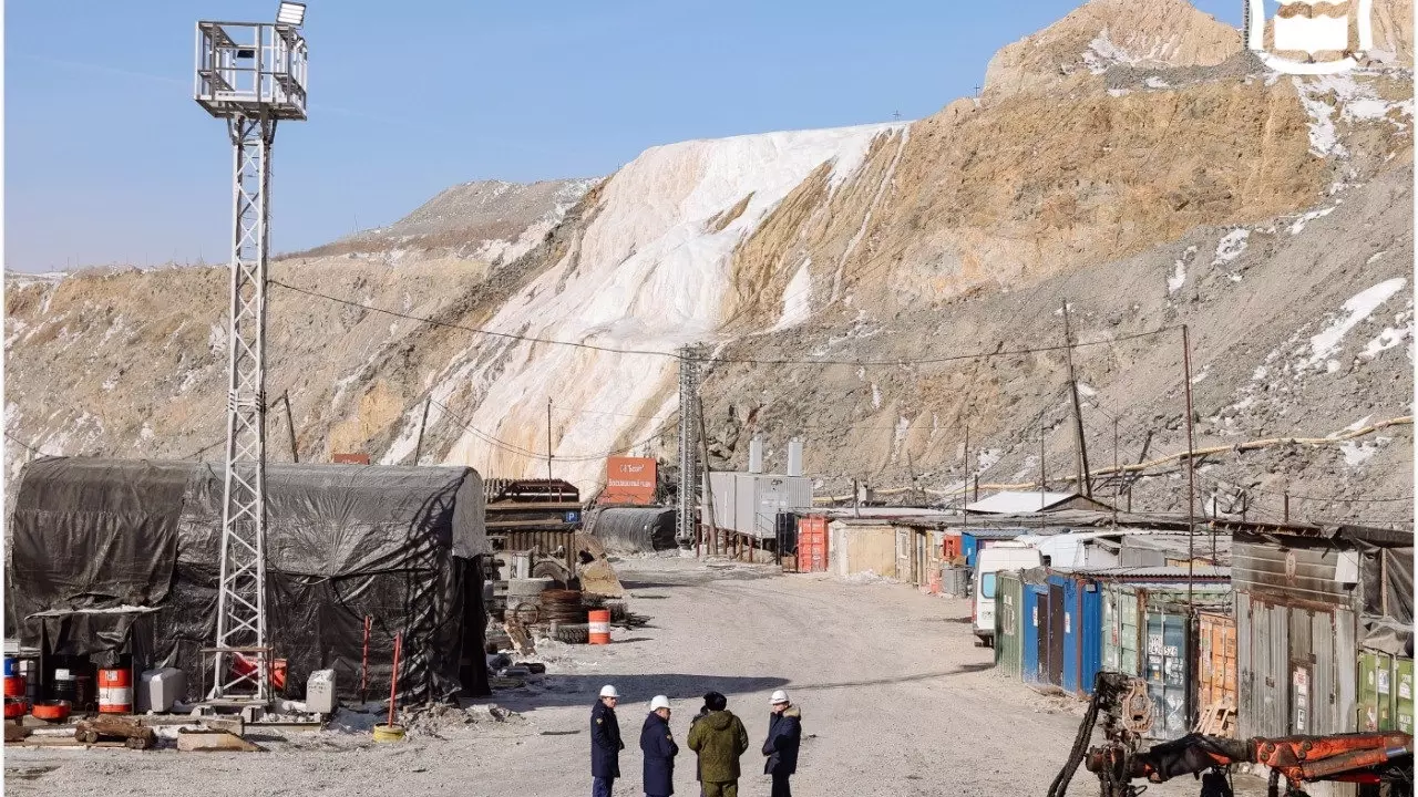 Сигналов нет, но операция по спасению горняков в Амурской области продолжается