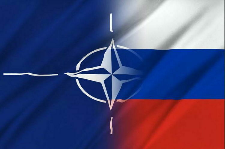В НАТО потребовали от российских войск уйти из Крыма