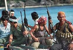 Сомалийские пираты захватили судно с россиянами