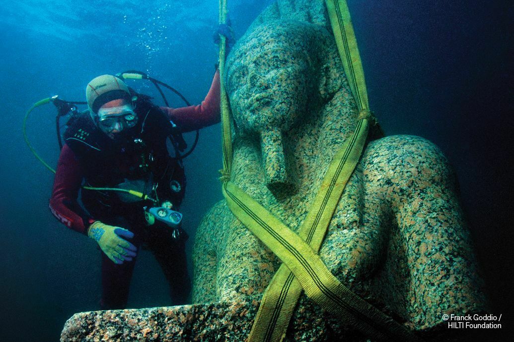 В затонувшем египетском городе обнаружили древнее погребение