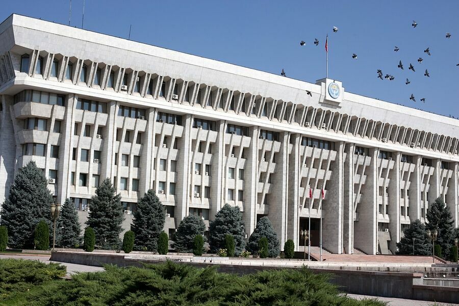 Повторные выборы в киргизский парламент состоятся 20 декабря