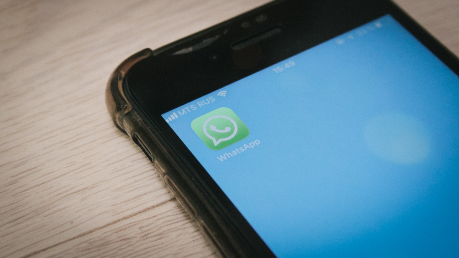 Киберэксперт сообщил о возможности использования Whatsapp* на старых Android