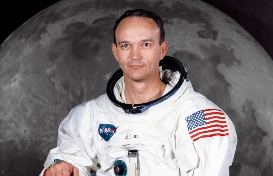 Скончался известный американский астронавт Майкл Коллинз