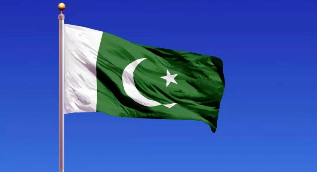 В Пакистане чиновникам запретили покидать страну из-за политической обстановки — СМИ
