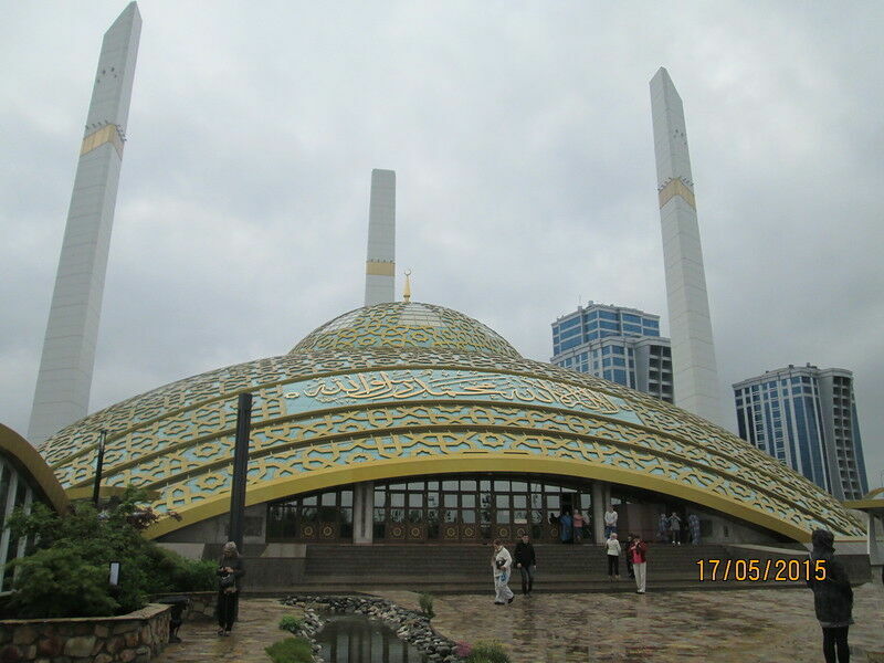 Мечеть в честь матери Рамзана Кадырова в Аргуне 
