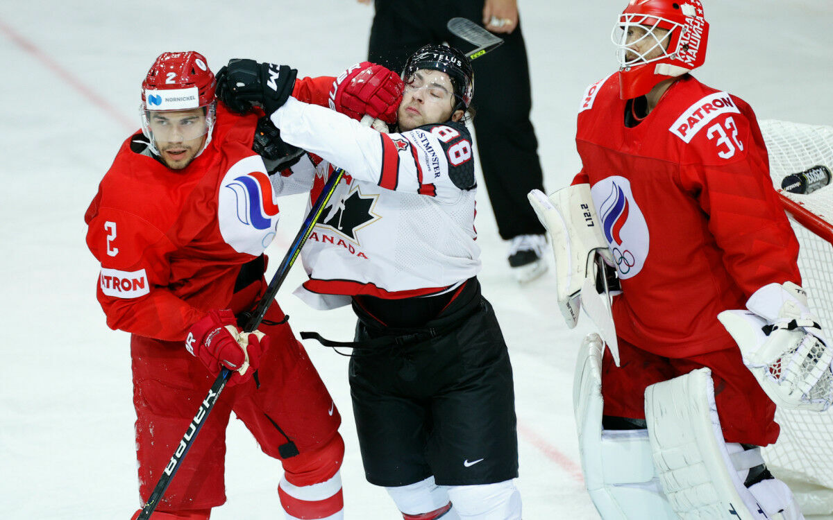 Сборная РФ уступила Канаде в четвертьфинале чемпионата мира по хоккею