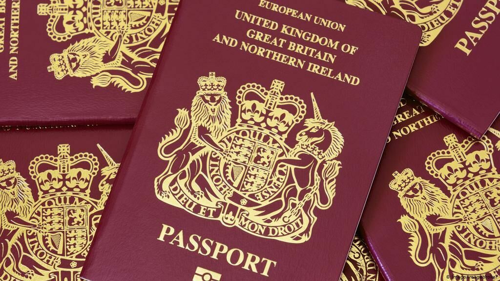 В Великобритании предложили ввести особые паспорта для вакцинированных